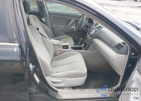 2007 Toyota Camry Le z USA, uszkodzony, nr VIN 4T1BE46K87U609071